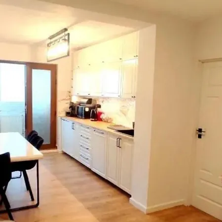 Apartment In Bucharest, Brightness And Cozy *